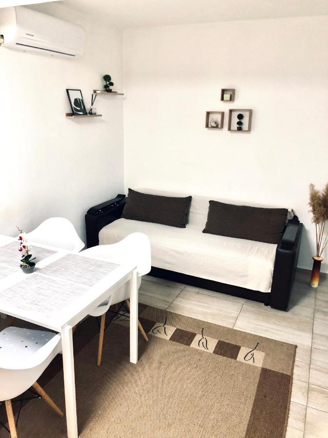 City Break Maya Apartment 오라데아 외부 사진